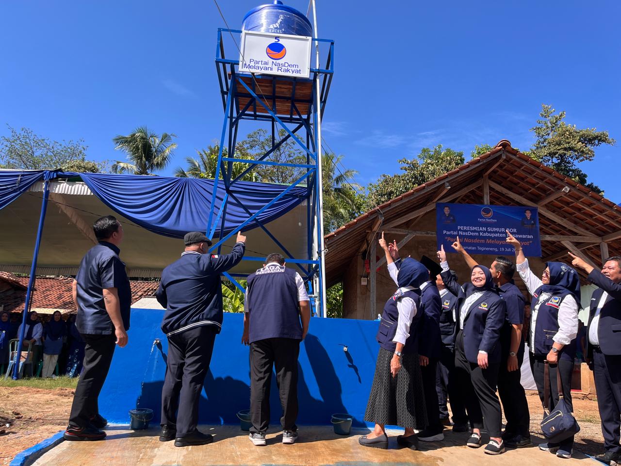 Beri Bantuan Sumur Bor,Bukti NasDem Peduli Rakyat