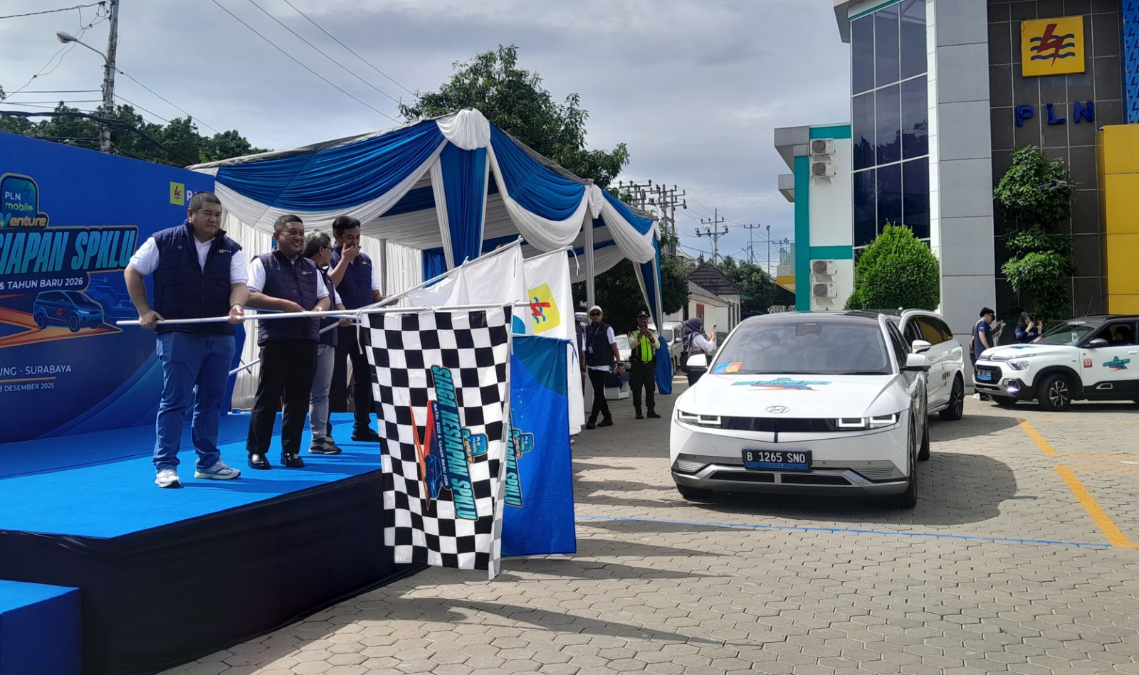 Jelang Nataru, PLN Lampung Siapkan 64 Stasiun Pengisian Kendaraan Listrik