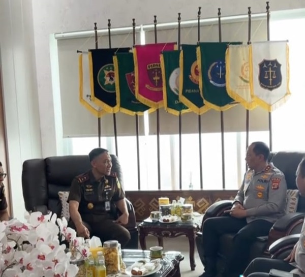 Kapolda Lampung berkesempatan silahturahmi mengunjungi Kantor Kajaksaan Tinggi Lampung.