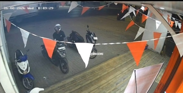 Aksi curanmor  terjadi di depan Toko Bingxue, Pekon Gadingrejo Utara, Kecamatan Gadingrejo, Kabupaten Pringsewu,