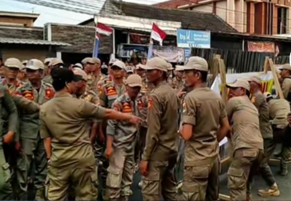 Pedagang Di Pasar GSG Talang Padang Kembali Ditertibkan