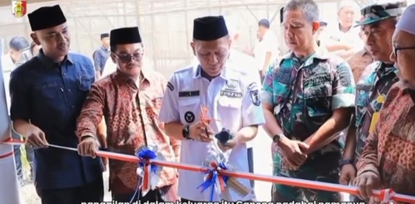 Pemerintah Kabupaten Tulang Bawang bersama Badan Amil Zakat Nasional (BAZNAS) Kabupaten Tulang Bawang meresmikan operasional Pabrik Tempe.