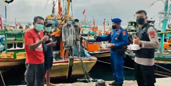 Ditpolairud Polda Lampung dan Biddokkes menggelar patroli hotspot dan quick response di TPI Kota Agung dan TPI Lempasing